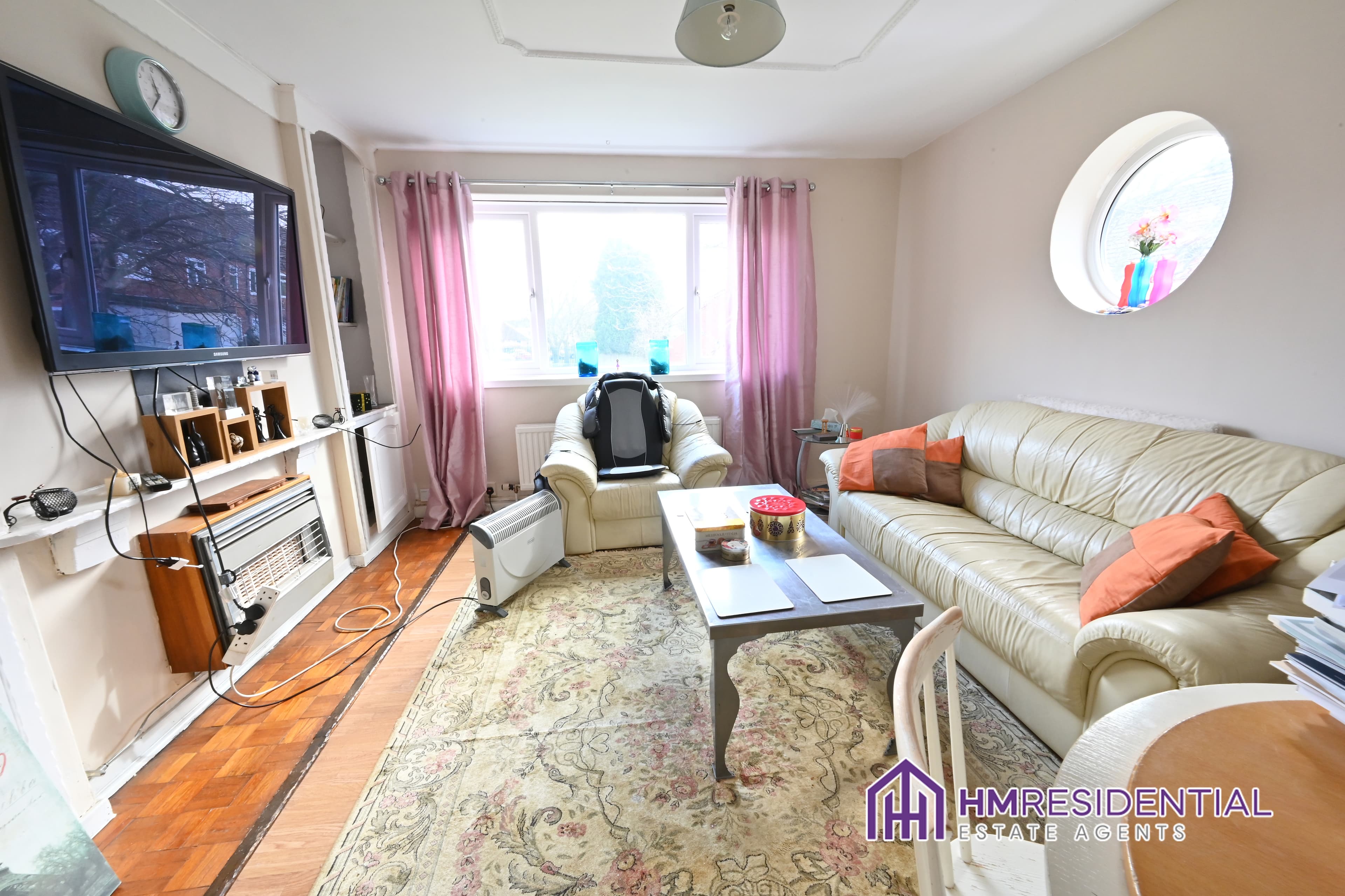 2 Bed Flat — Whalton Court, Gosforth, Newcastle Upon Tyne, NE3